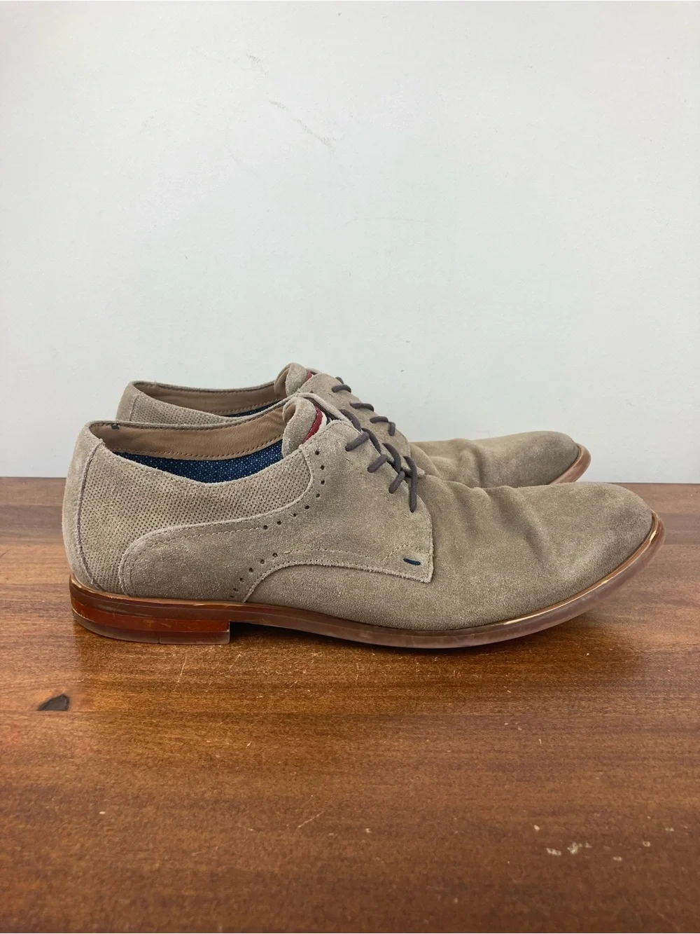 Fairlane Suede Derby Dress Shoes Taupe Lace Up Men’s Size 11.